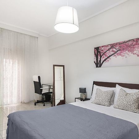New! By The Sea Apartment Rohini Tesalonika Bagian luar foto
